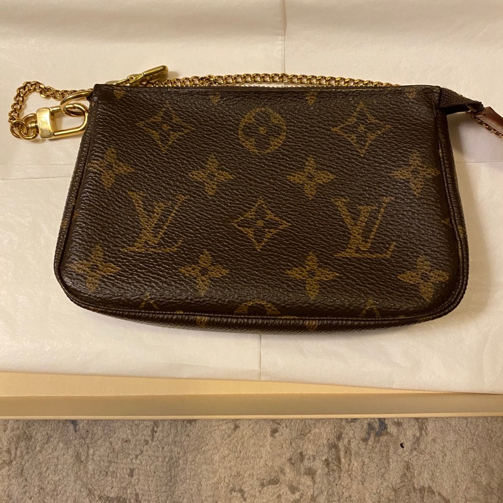 Louis Vuitton Mini Pouchette Accessoire